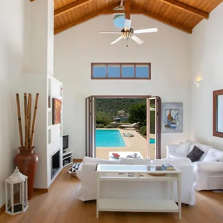 Villa Arodo Seaside | Penelope *